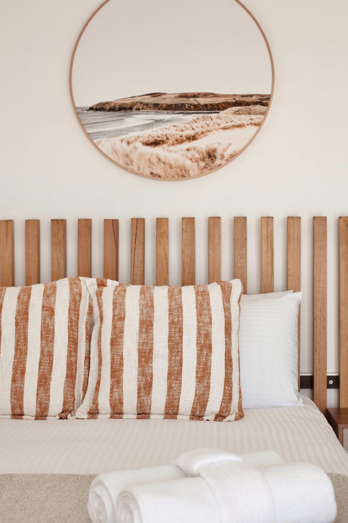 行政开间， 1 张大床， 海洋景观