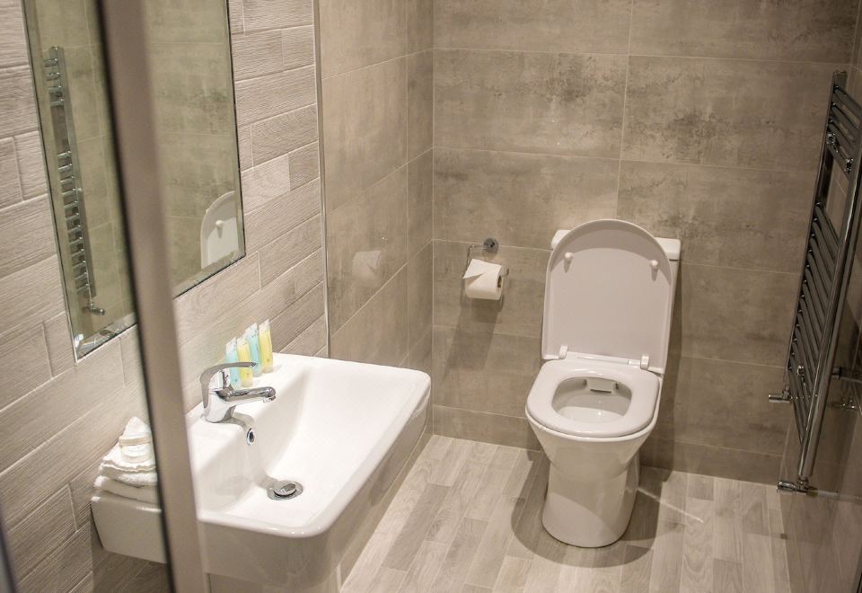 双人房（带独立浴室）