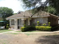 Salient Guest House فنادق في إلدوريت