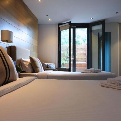 Deluxe Queen And Single Room (Private Balcony) Crown Hotel Surry Hills Promo Code