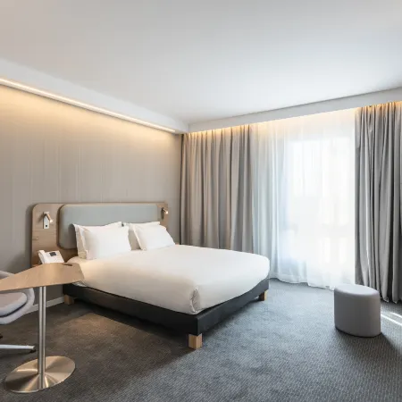Holiday Inn Express & Suites REIMS - RIVES DE VESLE by IHG Отели в г. Реймс