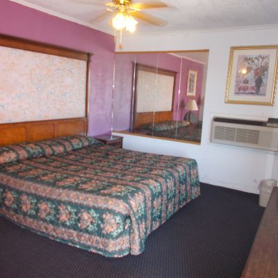 Standard King Room-Smoking Hillside Motel Promo Code