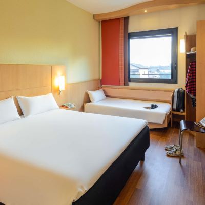 標準間 - 帶雙人床和單人床 米蘭馬爾彭薩宜必思酒店優惠