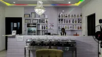 247 Luxury Hotel & Apartment Ajah โรงแรมใน