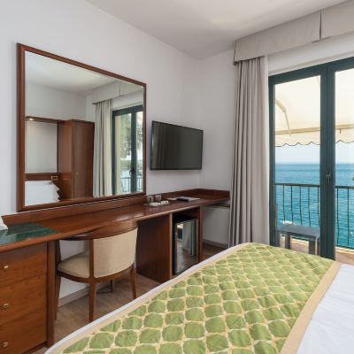 Standard Double Room Hotel Villa Capri Promo Code