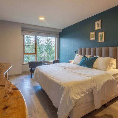 Superior King Room Peninsula Petit Promo Code