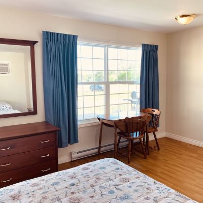 Standard Cabin, 2 Queen Beds, City View, Ground Floor The Cavendish Motel Promo Code