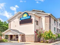 Super 8 by Wyndham Villa Rica のホテル