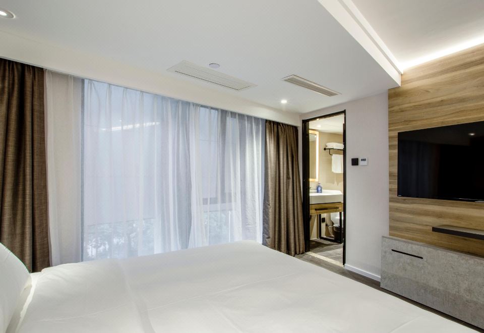 HanTing Hotel (Tangshan Qianxi)Suite