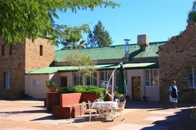 Savanna Guest Farm Hotel di 