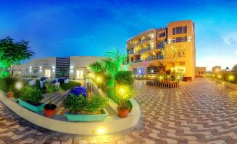 Hotel Chirag - Housity