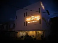 Padi Padi Hotel Hotels in 