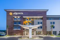 La Quinta Inn & Suites by Wyndham Valdosta Hotels in 