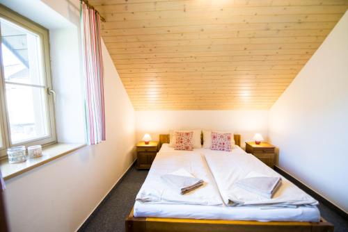 两卧室阁楼套房 - 带梳化床