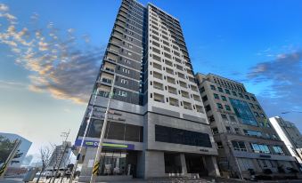 World Sky Residence Hotel - Housity