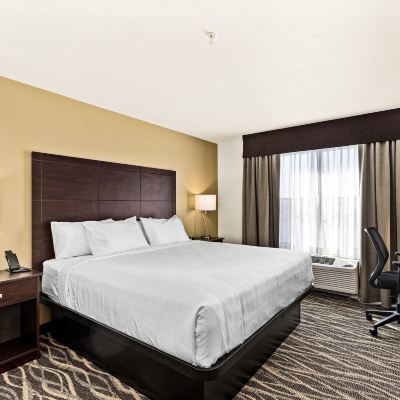 Studio with 1 King Bed and Sofa Bed - Non-Smoking (Visual/Audible Alert) Cobblestone Hotel & Suites - Superior/Duluth Promo Code