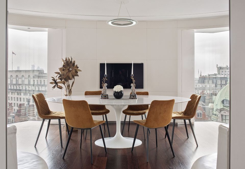 顶层公寓，两卧室（精品复式-4+1）