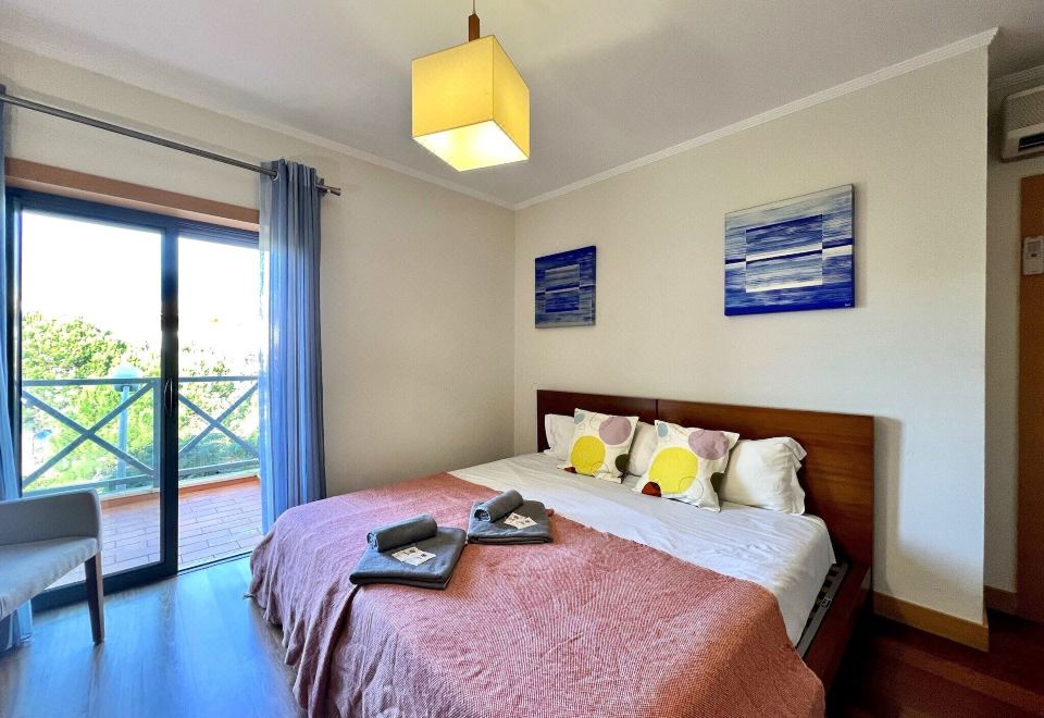 两卧室公寓 - 可使用游泳池