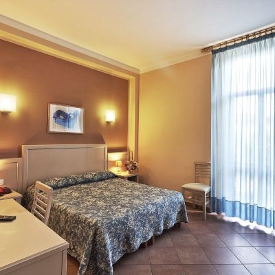 雙人或雙床間 - 帶獨立浴室 伊登酒店優惠