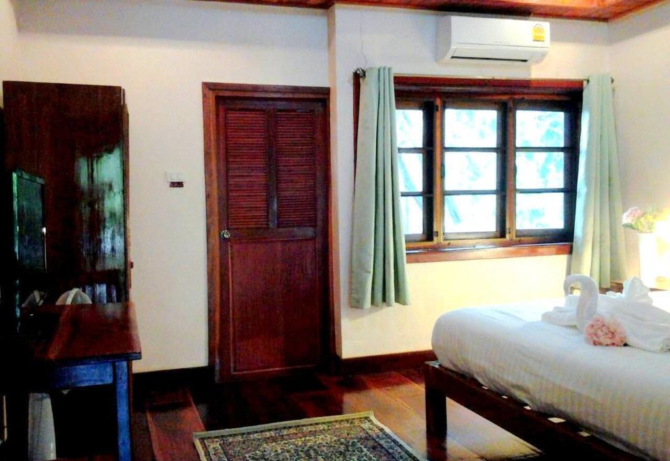 带前阳台的高级花园景观房