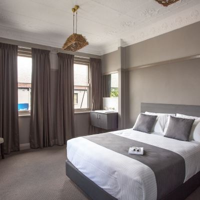 Design Room, 1 Queen Bed, Shared Bathroom Nags Head Hotel Promo Code