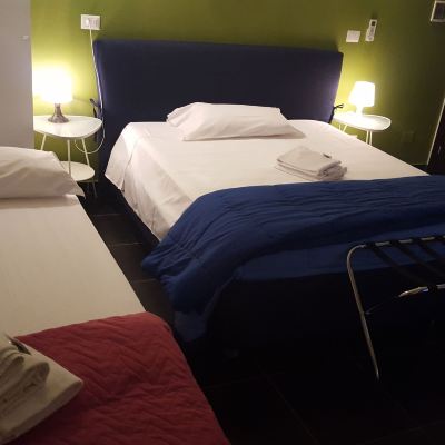 Comfort Triple Room, Ensuite Hotel Ascot Promo Code