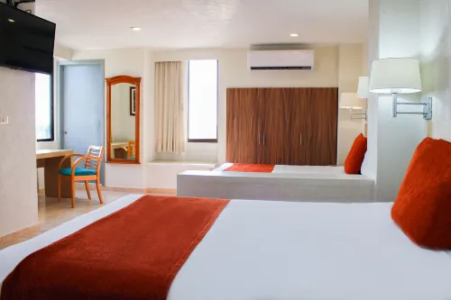Hotel & Suites Real del Lago