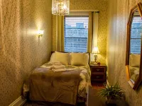 Beacon Inn 1087 Hotels in Brookline
