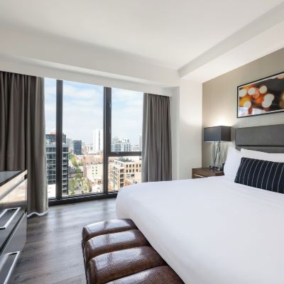 One Bedroom Suite Godfrey Hotel Chicago Promo Code
