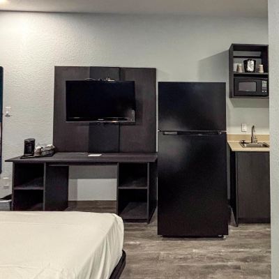 Standard Room, 1 King Bed, Non Smoking, Kitchen Baymont Inn and Suites Promo Code