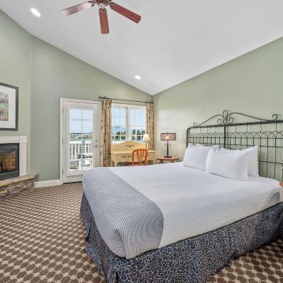 Family Suite with Fireplace Cambria Pines Lodge Promo Code