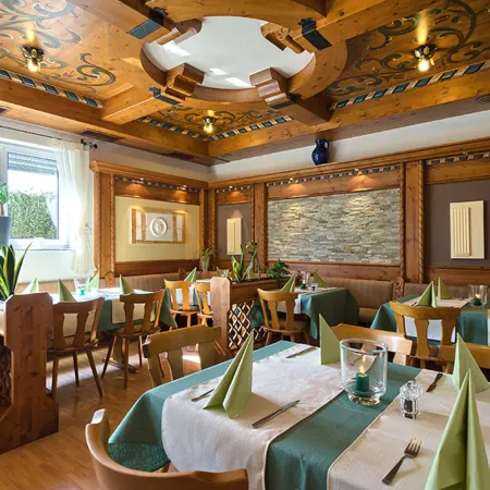 Hotel Mythos Отели в г. Руст
