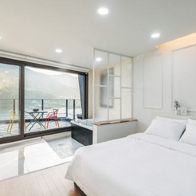 패밀리룸 201 (제트 스파 포함) Tongyeong Barabom Pension (New Ocean View) 쿠폰
