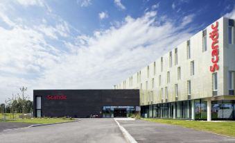 Scandic Oslo Airport - Housity