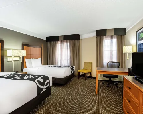 La Quinta Inn & Suites by Wyndham Tucson Airport Hotel di Tucson