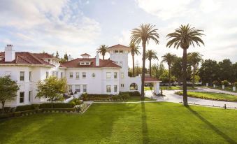 Hayes Mansion San Jose, Curio Collection by Hilton