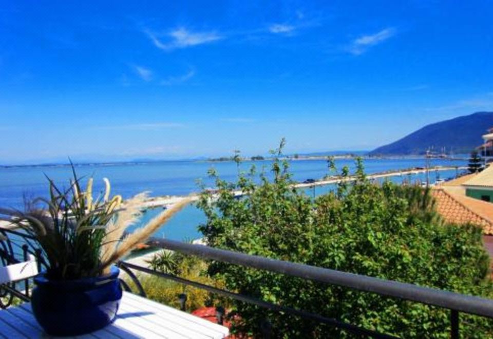 Seaview Kaposantes Apartments Deluxe Two-Bedroom Apartment