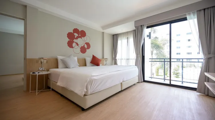 ห้องซูพีเรียร์ วิวสระน้ำ