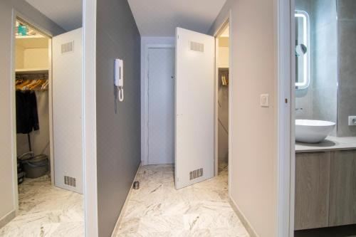 一室房（带沙发）