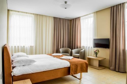 双人房（带独立浴室）