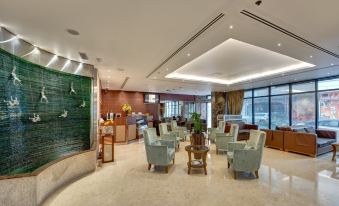 Golden Tulip Al Barsha