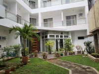 Jeffrey S Hotel