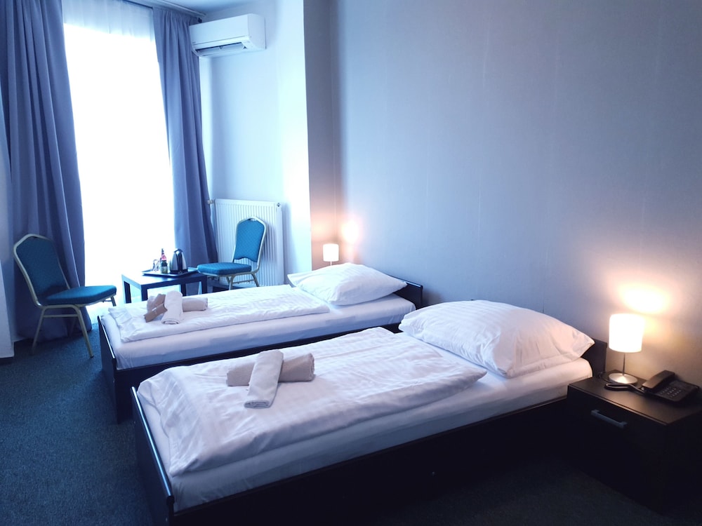 舒适双床房， 2 张单人床