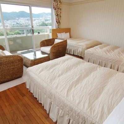 ゲストルーム(ご利用人数3名)(浴室) ホテルブルーベリーヒル勝浦 クーポン