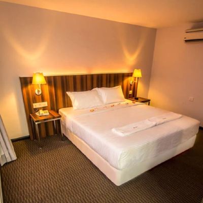 Bilik Eksekutif Kupon ZEN Rooms Sakura Boutique Hotel