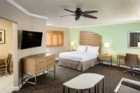 Holiday Inn Express & Suites LA JOLLA – WINDANSEA BEACH by IHG