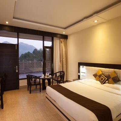 One-Bedroom Superior Double Room Sea Hawk Resort Promo Code