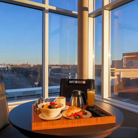 DoubleTree by Hilton Evansville