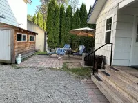 Great Location, Relax by Sandpoint City Beach Park or Shop Downtown Hotels in Sandpoint