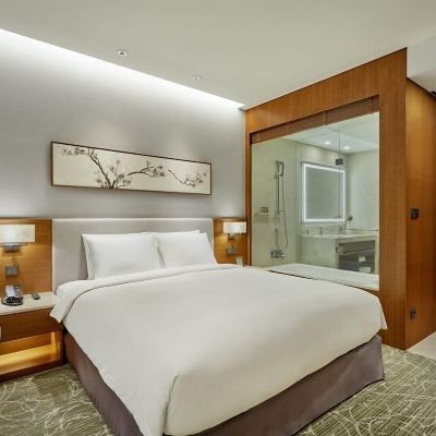 [Business Pkg] Deluxe Double+Late Checkin 18:00+9 Amenities Travel Kit(1 Per Stay)+2 Beer(Daily) 서머셋 센트럴 분당 쿠폰